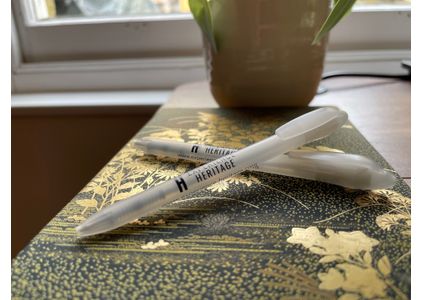 Customer image of Twist Frosted Twist Pen